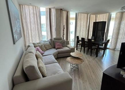 Apartamento para 1 700 euro por mes en Lárnaca, Chipre