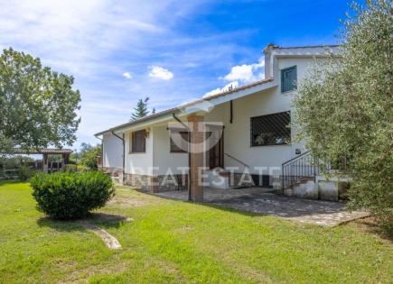 House for 335 000 euro in Amelia, Italy