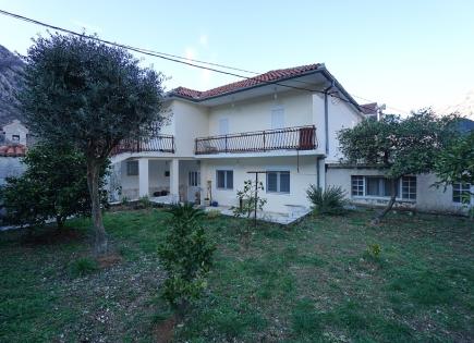 Villa pour 370 000 Euro à Kotor, Monténégro