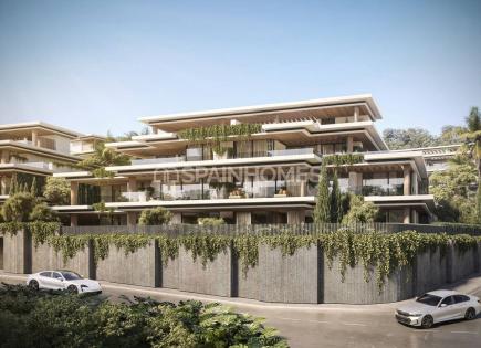 Appartamenti per 1 100 000 euro a Estepona, Spagna