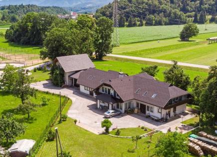 Casa para 2 398 000 euro en Radovljica, Eslovenia