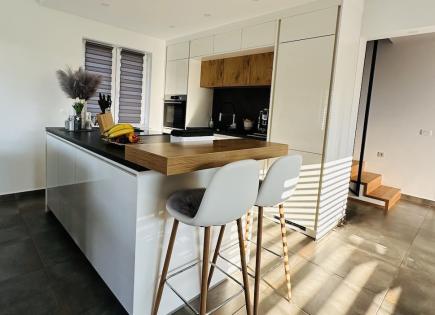 Casa para 960 000 euro en Koper, Eslovenia