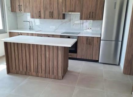 Apartamento para 1 800 euro por mes en Limasol, Chipre