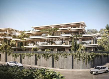 Apartment for 1 240 000 euro in Estepona, Spain