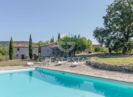 Casa per 1 150 000 euro a Montegabbione, Italia