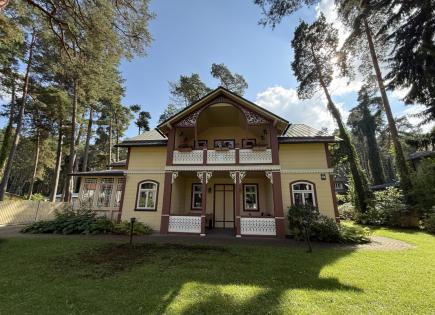 Casa per 2 800 000 euro a Dzintari, Lettonia
