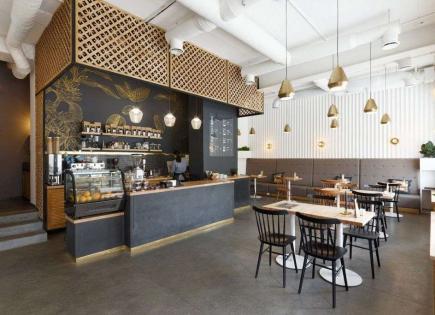 Commercial property for 465 000 euro in Barcelona, Spain