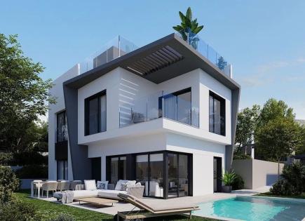 Villa for 675 000 euro in Villajoyosa, Spain