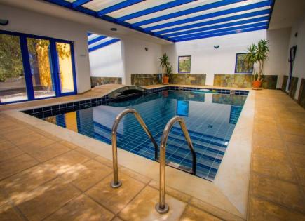 Hotel for 455 000 euro in Ierapetra, Greece