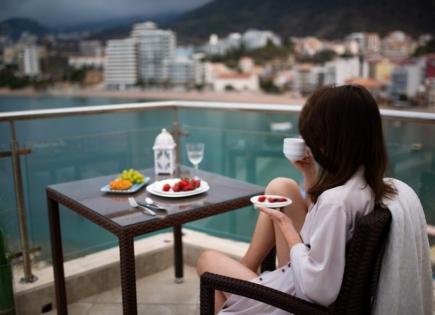 Appartamenti per 504 000 euro a Rafailovici, Montenegro