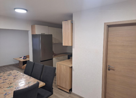 Flat for 275 000 euro in Koper, Slovenia