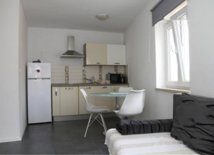 Wohnung für 330 000 euro in Koper, Slowenien