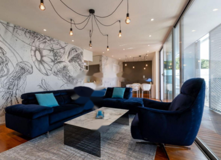 Appartamento per 690 000 euro a Portorose, Slovenia