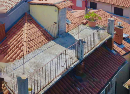 Flat for 250 000 euro in Piran, Slovenia
