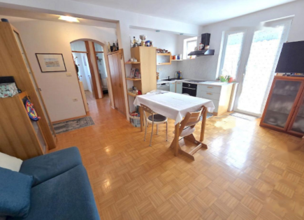 Appartamento per 265 000 euro a Capodistria, Slovenia