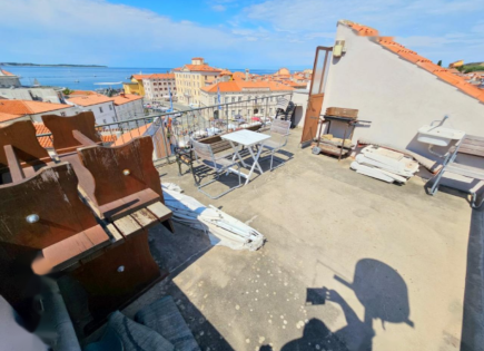 Piso para 298 000 euro en Piran, Eslovenia