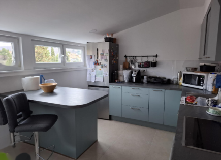Appartement pour 340 000 Euro à Lucija, Slovénie