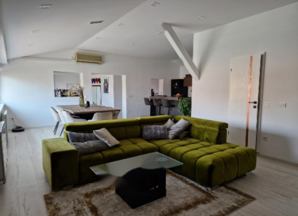 Appartamento per 640 000 euro a Capodistria, Slovenia