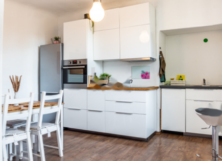 Wohnung für 360 000 euro in Koper, Slowenien