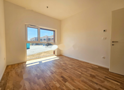 Flat for 297 040 euro in Koper, Slovenia