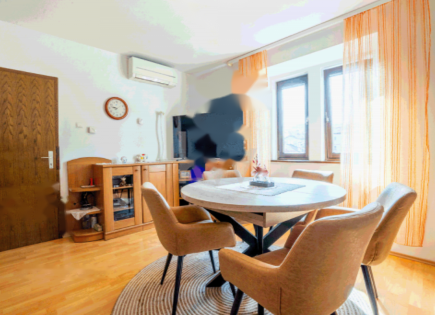 Piso para 330 000 euro en Izola, Eslovenia