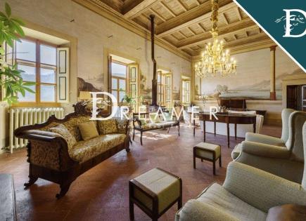 Villa per 720 000 euro a Pistoia, Italia
