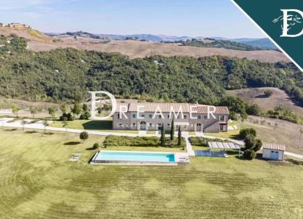 Villa per 3 500 000 euro a Volterra, Italia