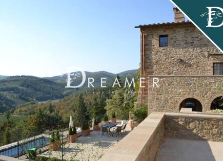 Casa per 1 200 000 euro a Chianti, Italia