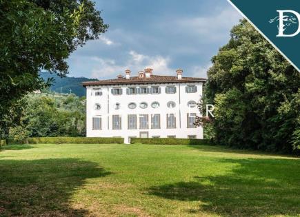 Wohnung für 1 250 000 euro in Lucca, Italien