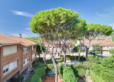 Stadthaus für 680 000 euro in Costa del Maresme, Spanien