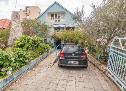 Villa for 420 000 euro in Tivat, Montenegro
