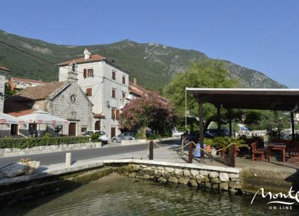 Hotel for 1 400 000 euro in Prcanj, Montenegro