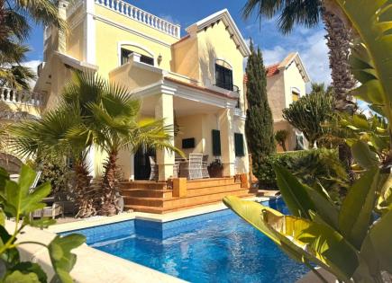 Villa for 439 900 euro on Costa Blanca, Spain