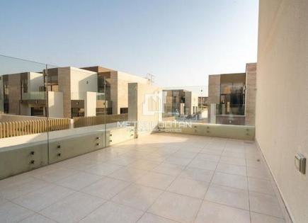 Townhouse for 1 138 927 euro in Dubai, UAE