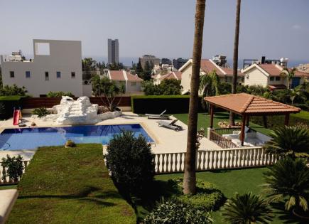 Casa para 2 400 000 euro en Agios Tychon, Chipre