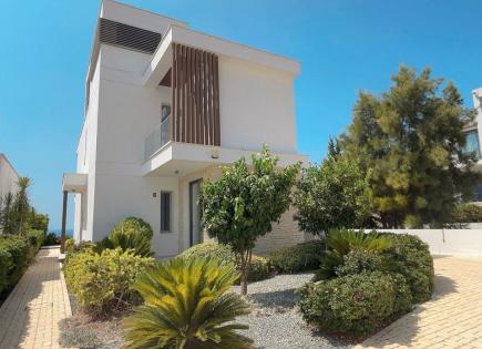 House for 2 000 000 euro in Kissonerga, Cyprus