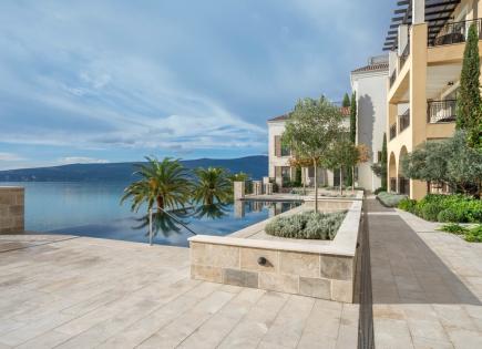 Wohnung für 620 000 euro in Tivat, Montenegro