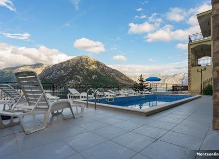 Villa for 1 200 000 euro in Kostanjica, Montenegro