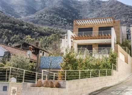 Villa für 1 480 000 euro in Stoliw, Montenegro