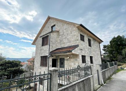 Villa for 400 000 euro in Tivat, Montenegro