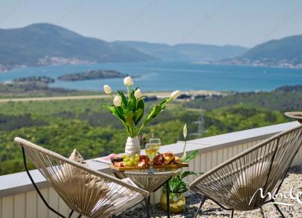 Villa for 720 000 euro in Tivat, Montenegro