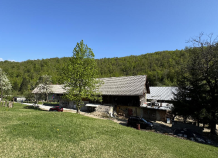 Azienda agricola per 560 000 euro a Bohinj, Slovenia