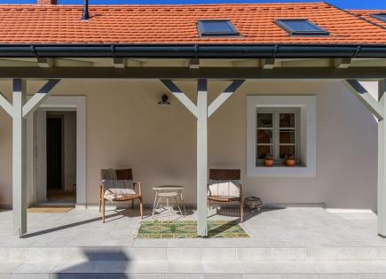 Maison pour 384 358 Euro à Badacsonytomaj, Hongrie