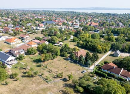 Terreno para 100 000 euro en Gyenesdiás, Hungría