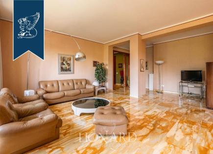 Apartment for 1 820 000 euro in Milan, Italy