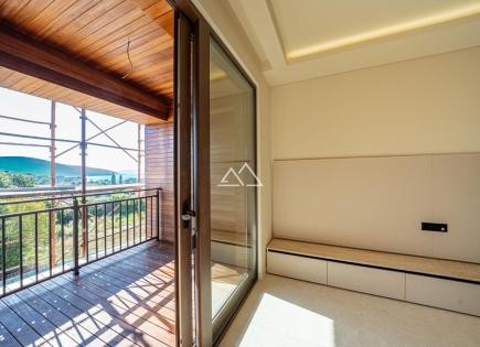 Apartment for 203 300 euro in Tivat, Montenegro