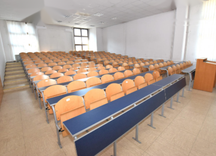 Ufficio per 532 380 euro a Lubiana, Slovenia