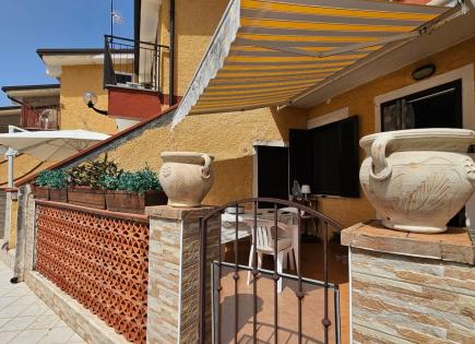 Piso para 59 000 euro en Santa Maria del Cedro, Italia