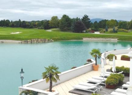 Land for 1 350 000 euro in Oberwaltersdorf, Austria