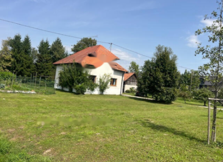 Grundstück für 800 000 euro in Ljubljana, Slowenien